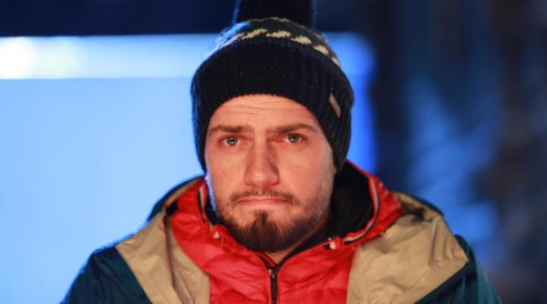 caracterul meu a suferit anumite mutatii bromania moment de sinceritate m am decis sa nu mai incerc sa fiu altceva decat un baiat sensibil asa cum eram inainte