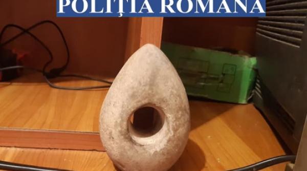 artefact vechi de 6000 de ani detinut ilegal de un buzoian scos la vanzare pe internet