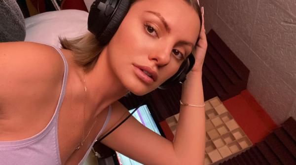 doamne da mi puterea de a accepta lucrurile alexandra stan despre momentele dificile incerc sa imi dau seama ce am facut