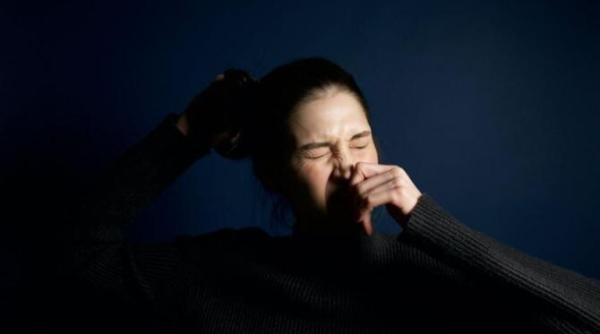 suprimarea unui stranut prin retinerea respiratiei sau prin ciupirea nasului ar putea fi daunatoare pentru tine