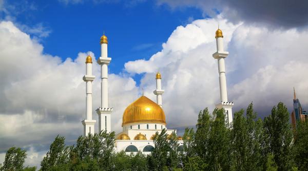 capitala kazahstanului si a schimbat numele de patru ori in doua secole cum s a mai numit in trecut orasul nur sultan