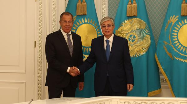 presedintele din kazahstan cere interventia militara a rusiei armata statului coplesita de puhoiul de manifestanti video