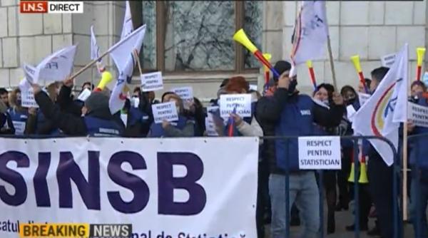 protest in fata institutului national de statistica nemultumirile angajatilor ins