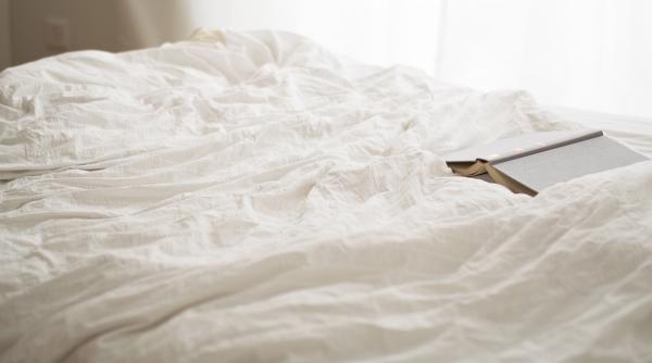 un barbat din neamt a sunat la 112 si a amenintat ca se sinucide dar a renuntat la gest pentru ca i s a facut somn