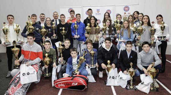 djokovic a participat la un eveniment cu zeci de copii la o zi dupa ce ar fi fost testat pozitiv la covid 19