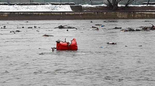 ce se ascunde in somes resturi de anvelope galeti pet uri saltele plastic imagini de la cluj