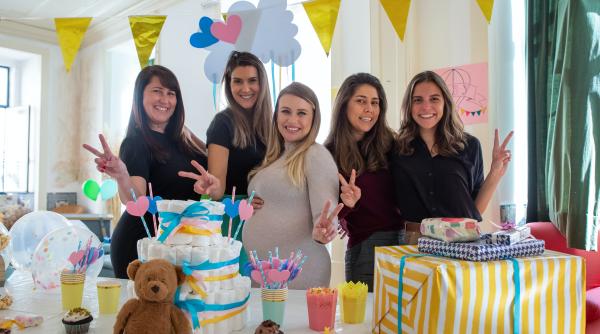 i am facut prima baita bebelusului eram fericita femeie tradata de cea mai buna prietena am ajut o sa nasca copilul sotului meu