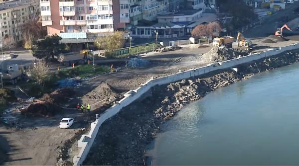 lucrarile la faleza si portul tulcea  cifre impresionante  40 km de foraje si mii de tone de beton si otel