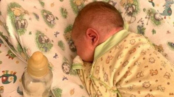 bebelus abandonat la minus 20 de grade in siberia doi adolescenti l au gasit