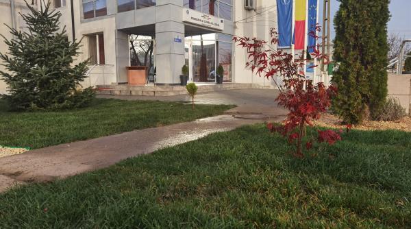 primar usr acuzat ca a lovit o angajata a venit si mi a spus tu faci ce vreau eu eu sunt stapanul aici edilul reactie in exclusivitate pentru dc news