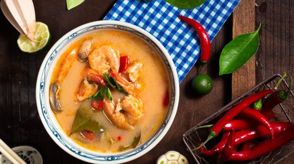 un mod inedit de a gati creveti reteta cu sos cremos de unt si usturoi