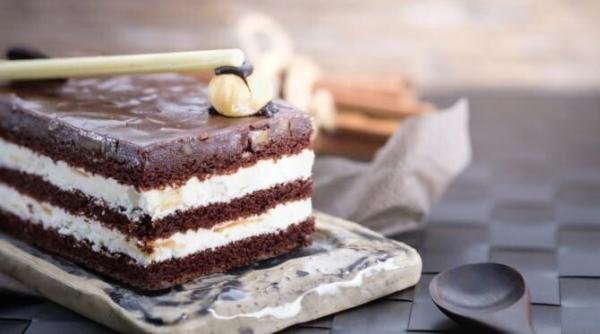 prajitura rudy reteta deosebita cu branza si firimituri de aluat cu ciocolata