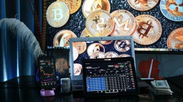 prima criptomoneda romaneasca va fi lansata in spatiu in 2022