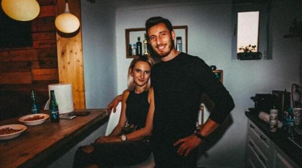 arma in lupta cu endometrioza radu zaharia life coach in momentul in care o femeie afla de boala tendinta este de a nu se accepta