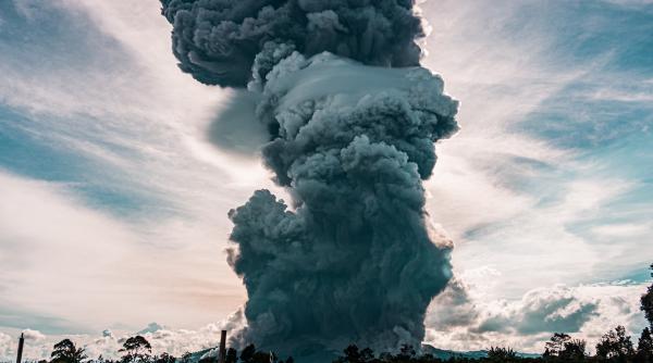 eruptia vulcanului subacvatic din tonga atat de puternica incat a trimis unde de soc in spatiu