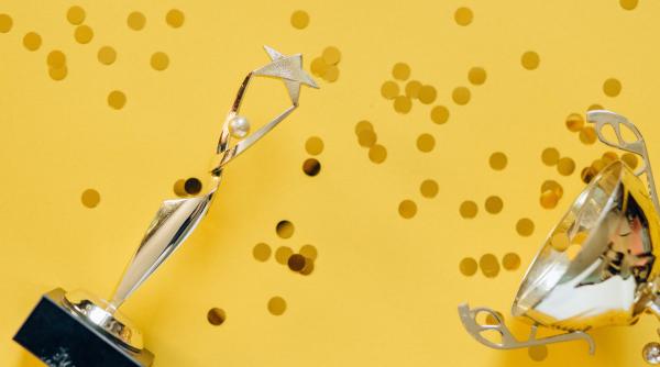 jon stewart va fi recompensat cu mark twain prize for american humor