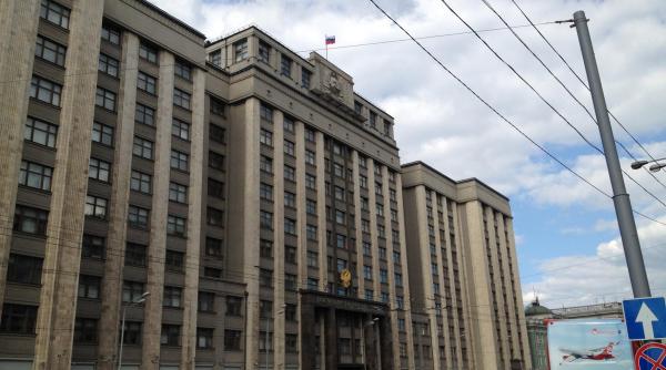 putin pe toate fronturile in lupta cu ucraina cerere in parlament pentru recunoasterea separatistilor