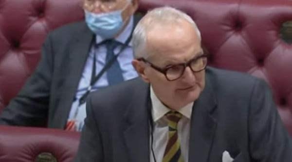 secretar de stat din marea britanie demisie dupa esecul de a opri fraudele legate de covid 19 nu sunt capabil video