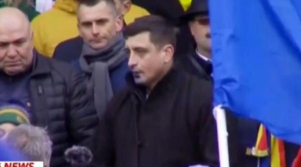 un om a aruncat cu cerneala in george simion