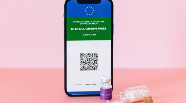 antrenor cunoscut de fotbal suspendat un an pentru prezentarea unui certificat de vaccinare fals