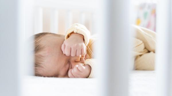 nu am putut sa mi ating copilul femeie acuzata de infidelitate dupa ce a nascut un bebelus de alta culoare sotul a inceput sa tipe la mine nu il inselasem