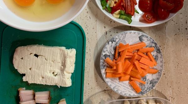 omleta cu legume picanta de cezar osiceanu