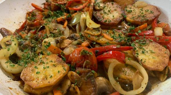 tigaia picanta de legume la minut a la cezar osiceanu reteta delicioasa si simpla