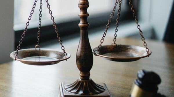 ministru al energiei acord de recunoastere a vinovatiei cu piccj a scapat cu 72 000 de lei amenda