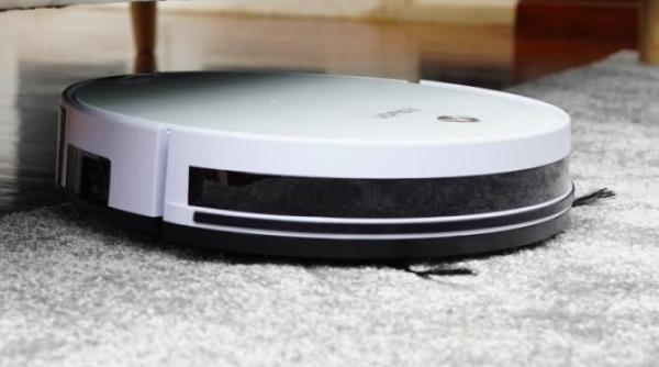 de ce sunt aspiratoarele robot o solutie pentru curatenia unei case smart