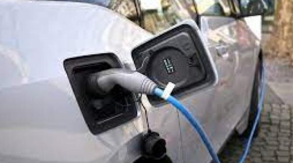 italia tranzitia la masini electrice pune in pericol zeci de mii de locuri de munca