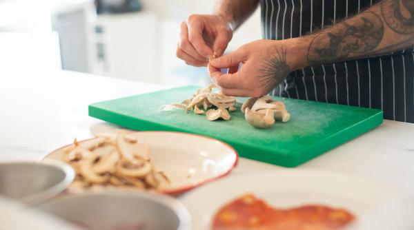 ziua ciupercilor umplute cum se prepara reteta banala dar delicioasa
