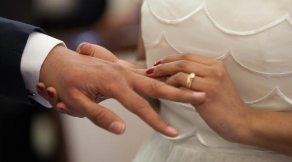 casatoria cheia pentru o viata lunga rata deceselor mai mare la persoanele singure divortate sau vaduve