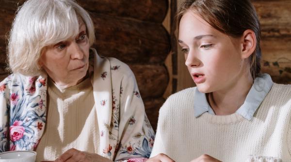 o tanara din bucuresti a primit cadou de casa noua de la soacra poze cu sotul ei si fosta iubita i a cazut fata a amenintat o