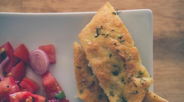 reteta de focaccia subtire cum se face