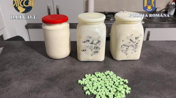 perchezitii in timis si gorj la persoane banuite de trafic de droguri de risc si mare risc
