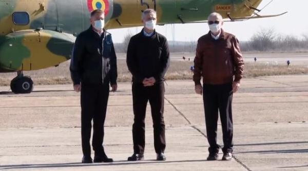 iohannis si stoltenberg viziteaza baza 57 aeriana de la mihail kogalniceanu unde ajung trupele americane task force tf cougar