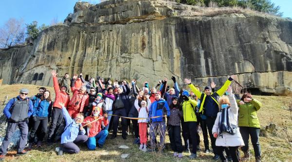 via valahia drumul istoriei cel mai nou traseu de drumetie din romania trece prin zeci de locuri si peisaje de vis