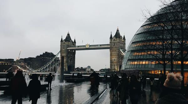 mae atentionare de calatorie pentru romanii care merg in marea britanie coduri rosu si portocaliu din cauza furtunii eunice