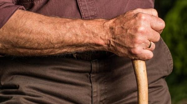 un varstnic de 80 de ani arestat preventiv pentru tentativa de omor