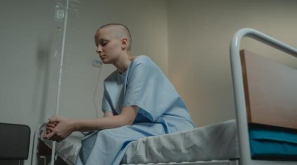 ingrijitorii bolnavilor de cancer vor putea beneficia de indemnizatie concediu si consultatii psihologice gratuite vezi conditiile