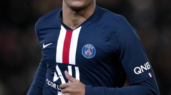 mama lui mbappe ii cauta fotbalistului o casa in madrid starul de la psg tot mai aproape de real