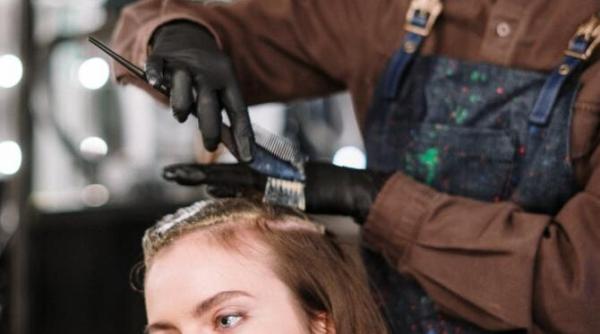 s a votat cea mai atragatoare nuanta a parului si nu e blondul