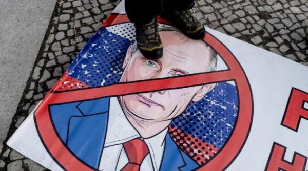 s a terminat era lui putin bobby paunescu despre romanii mana in mana cu rusii gata ati pierdut