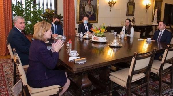 familia regala a romaniei se alatura sprijinului pentru ucraina si republica moldova