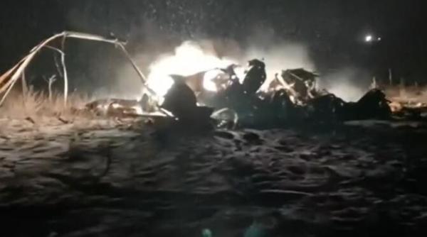 mig 21 lancer disparut de pe radar si elicopterul iar 330 puma care a plecat in cautarea aeronavei a pierdut legatura radio cu turnul de control