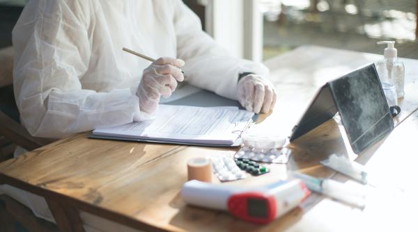 persoanele la risc pentru a face fibrom uterin boala de care sufera foarte multe romance dr rares nechifor un alt element important il reprezinta echilibrul hormonal