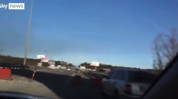 jurnalisti sky news impuscati in ucraina gloantele cadeau in cascada peste toata masina