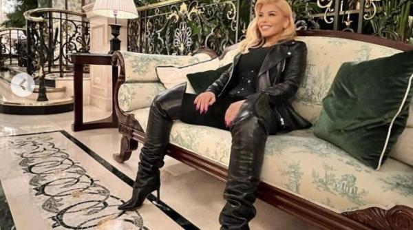 loredana groza trimite dragoste din paris viata e frumoasa barbatul celebru alaturi de care a defilat la brat lory esti tare foto