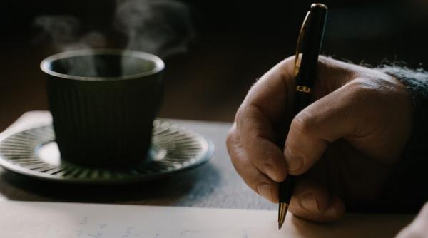 cine a fost tascu gheorghiu omul pe care ceausescu cand era la apogeul popularitatii sale l a asezat langa doi agenti spatosi cu cefe groase m a cuprins un fior