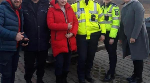 mai exista eroi o familie de ucrainieni ajutata de politistii din sebes mama cu deficiente de auz era la volan